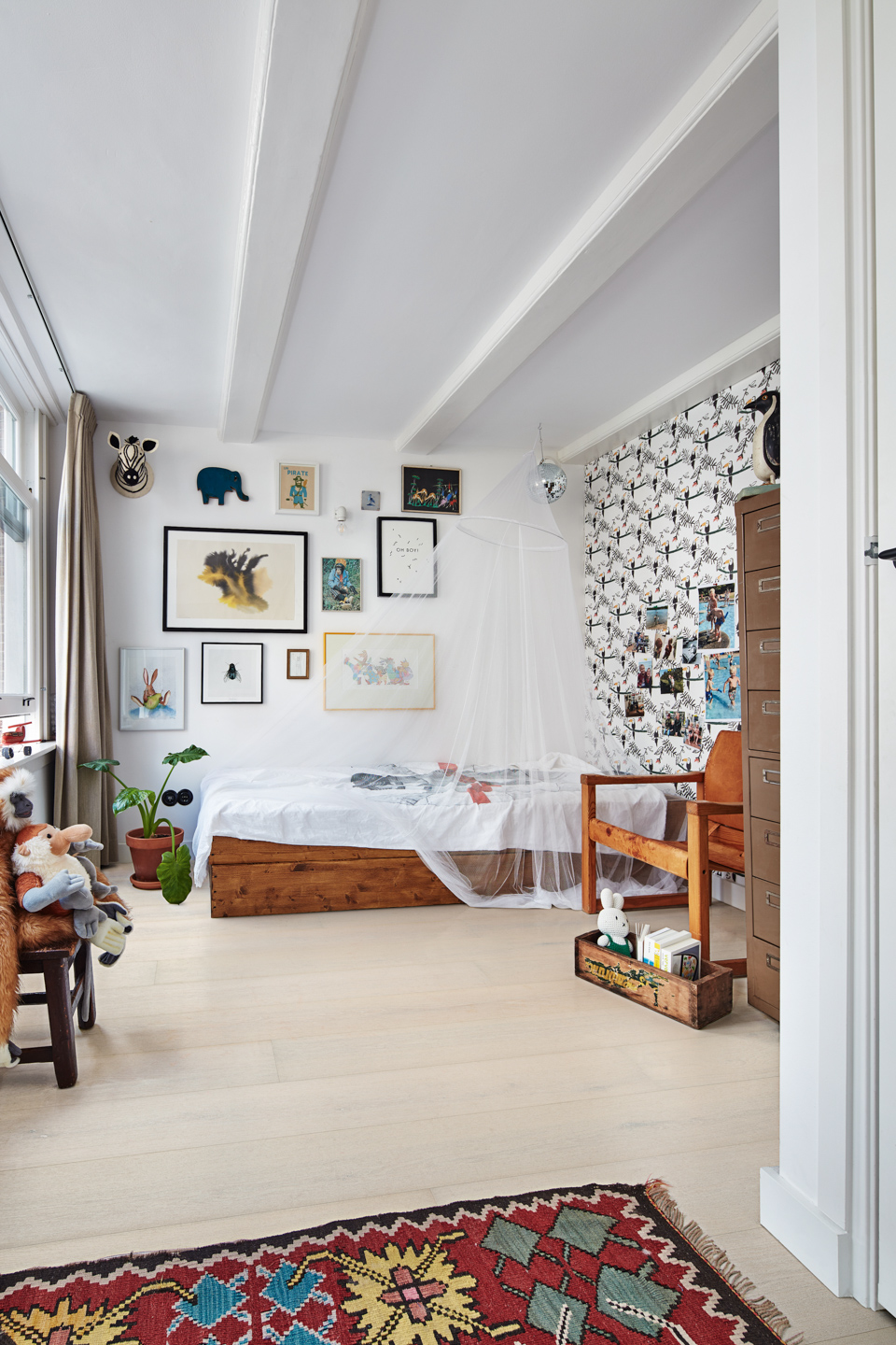 8737_Lindura_HD400_mattlackiert_Ambiente_R01-web 8737_Lindura_HD400_mattlackiert_Ambiente_R01-web